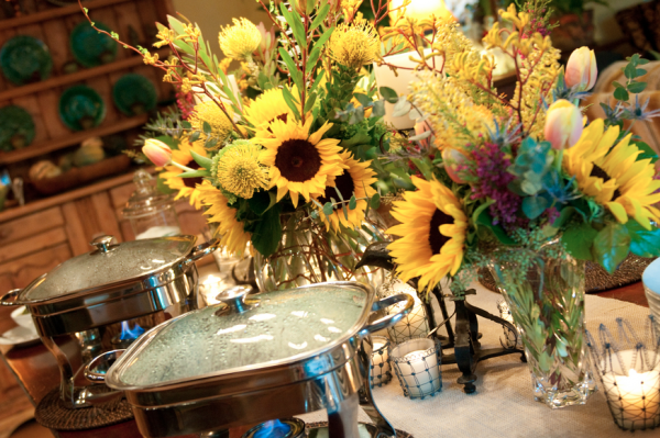 Orlando Wedding Buffet arrangements by Lee James Floral